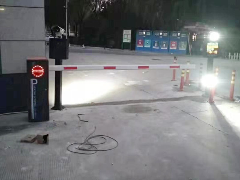 小區(qū)道閘安裝案例