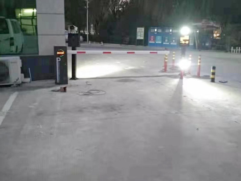 小區(qū)道閘安裝案例