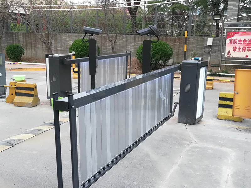 小區(qū)道閘安裝案例