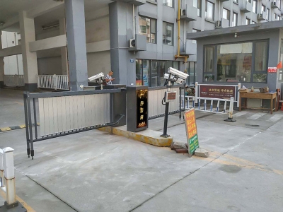 廣告道閘廠家