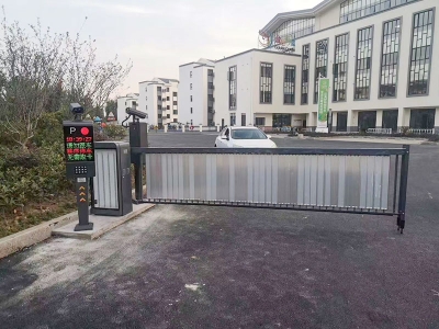 廣告道閘廠家