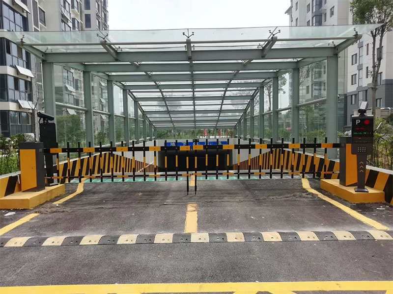 廣告道閘廠家