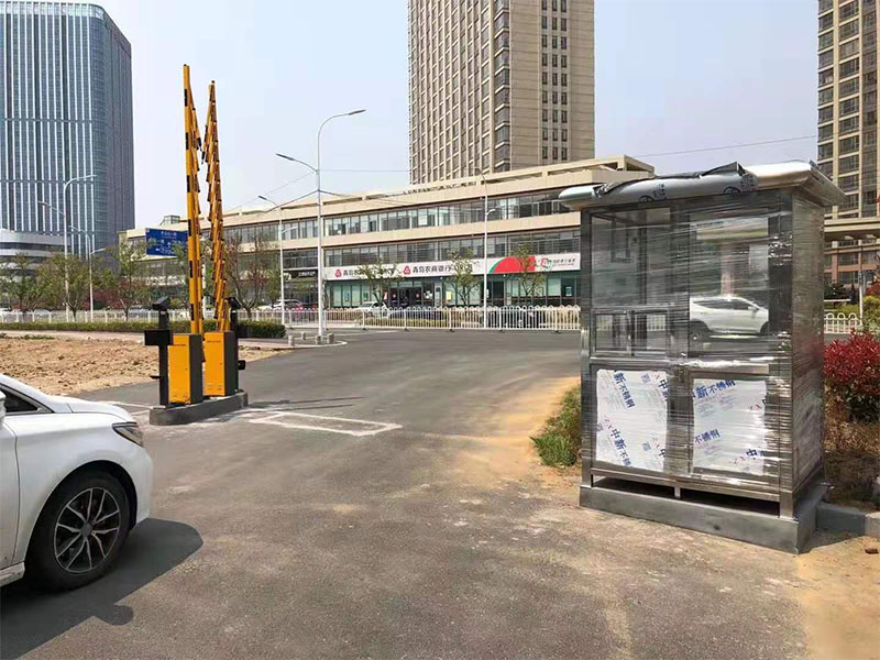停車場(chǎng)柵欄道閘現(xiàn)場(chǎng)案例